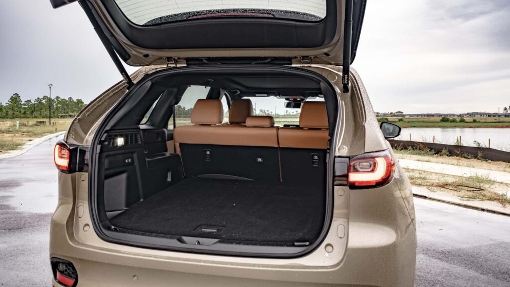 Mazda CX-70 може да ви накара да преосмислите покупката на BMW X5