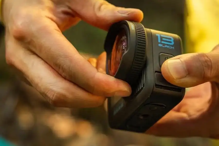 Тайната на GoPro Hero 13: първото изтичане на информация разкрива подробности за дизайна и аксесоарите