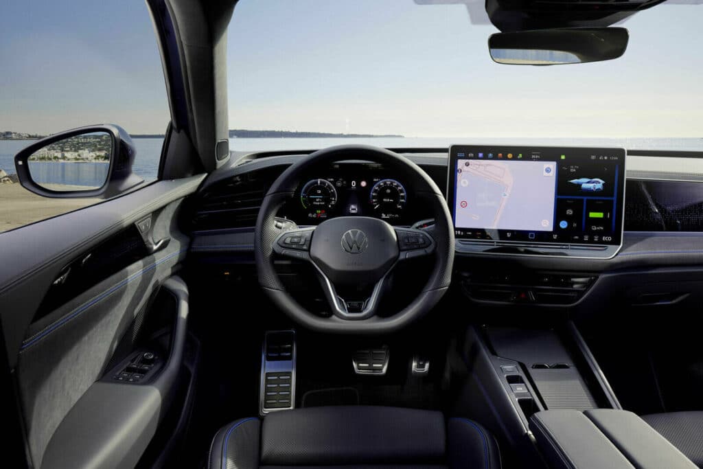 Volkswagen Passat B9 (2024): Новото поколение на глобалния бестселър