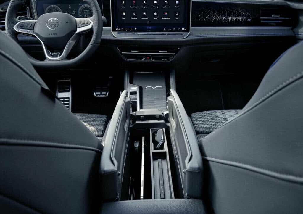 Volkswagen Passat B9 (2024): Новото поколение на глобалния бестселър