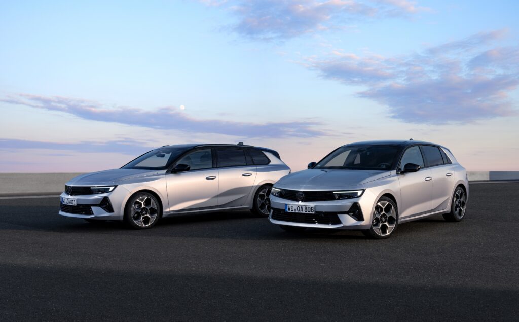 Opel разширява гамата си с нови хибриди: 48-волтовата технология предлага ефективност и комфорт