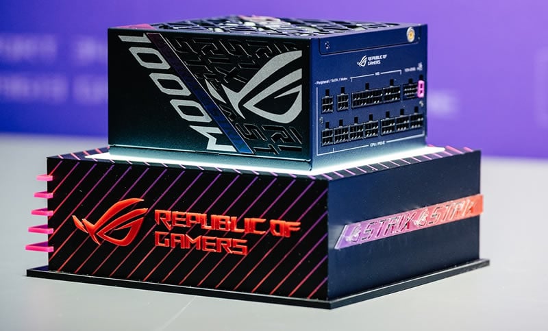 ASUS представи на изложението Gamescom захранвания за компютри на базата на галиев нитрид
