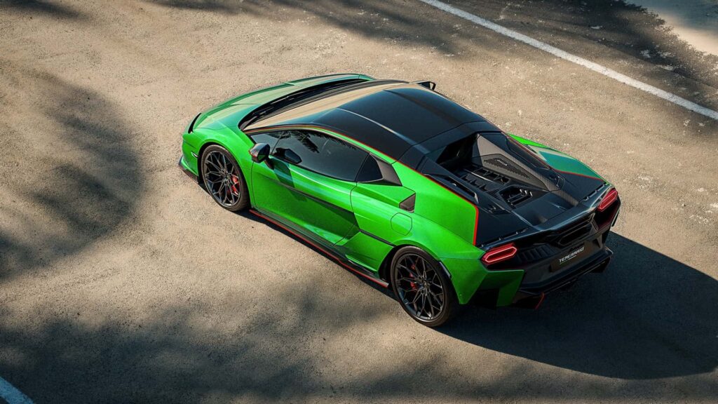 Lamborghini представи новото Temerario с хибриден V8 с три електромотора и 920 коня