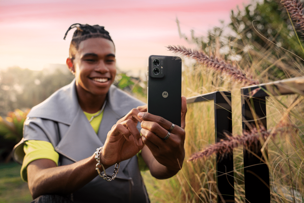 Motorola представи новите moto g55 5G и moto g35 5G: достъпни смартфони с иновативни технологии и по-добро потребителско изживяване