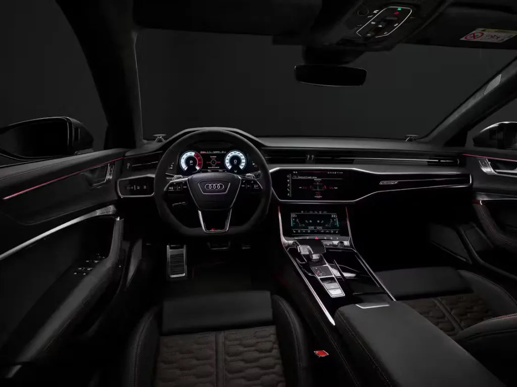 BMW M5 Touring срещу Audi RS6 Performance