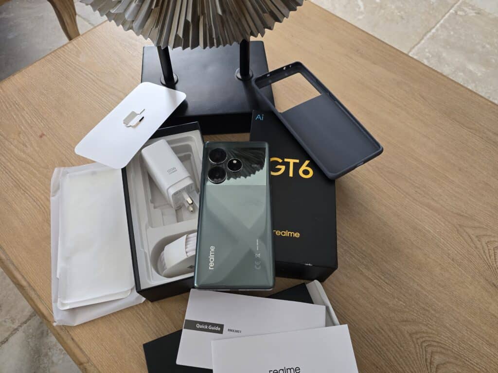 Realme GT 6: смартфон за всеки тип потребител