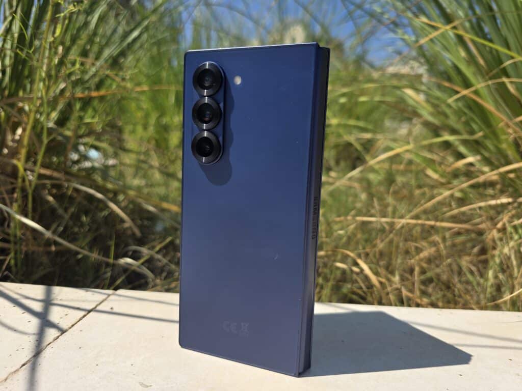 Samsung Galaxy Z Fold6: Консервативният лидер на сгъваемите смартфони