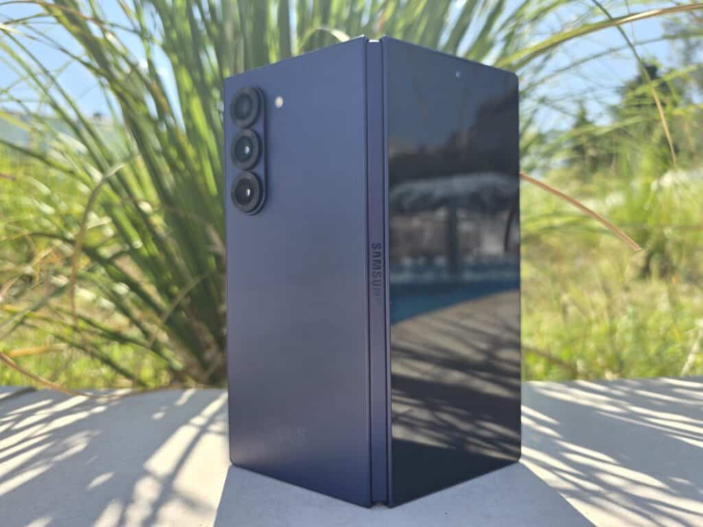 Samsung Galaxy Z Fold6: Консервативният лидер на сгъваемите смартфони