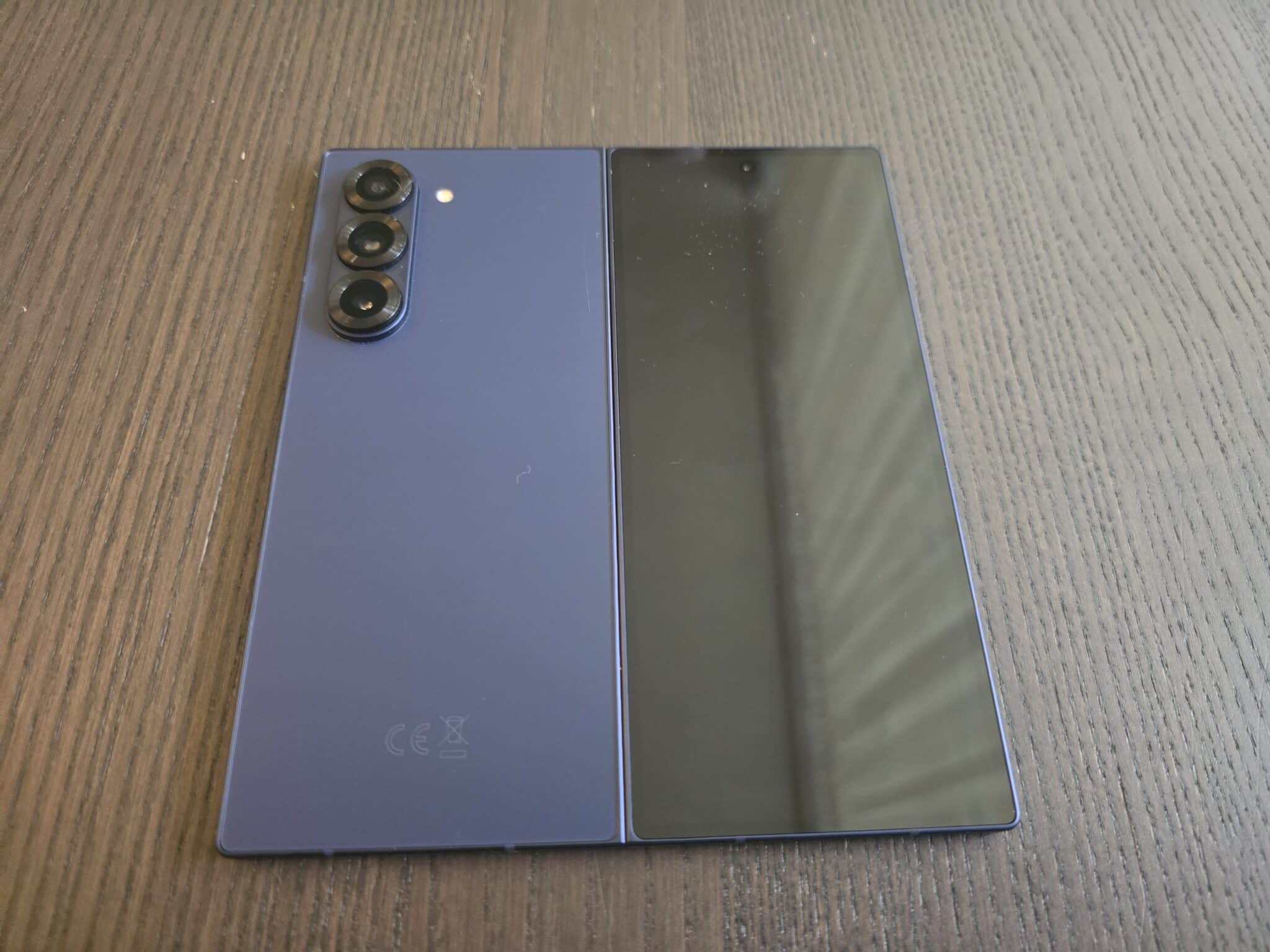 Samsung Galaxy Z Fold6: Консервативният лидер на сгъваемите смартфони