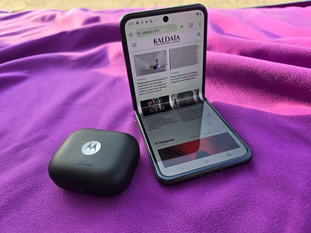 Moto Buds+ – компактни, удобни и способни