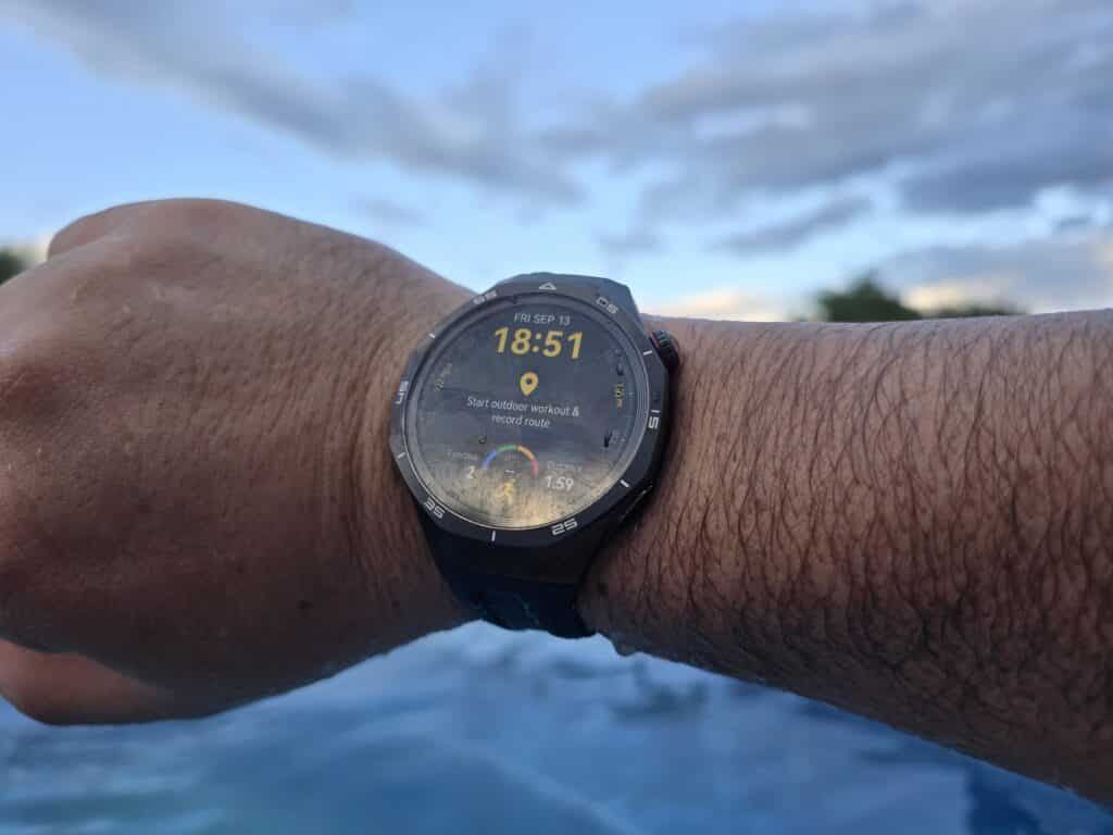 HUAWEI WATCH GT 5 Pro – смартчасовник с титаниев корпус и иновативни функции