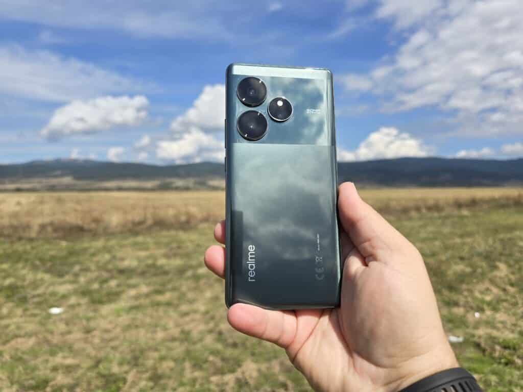 Realme GT 6: смартфон за всеки тип потребител