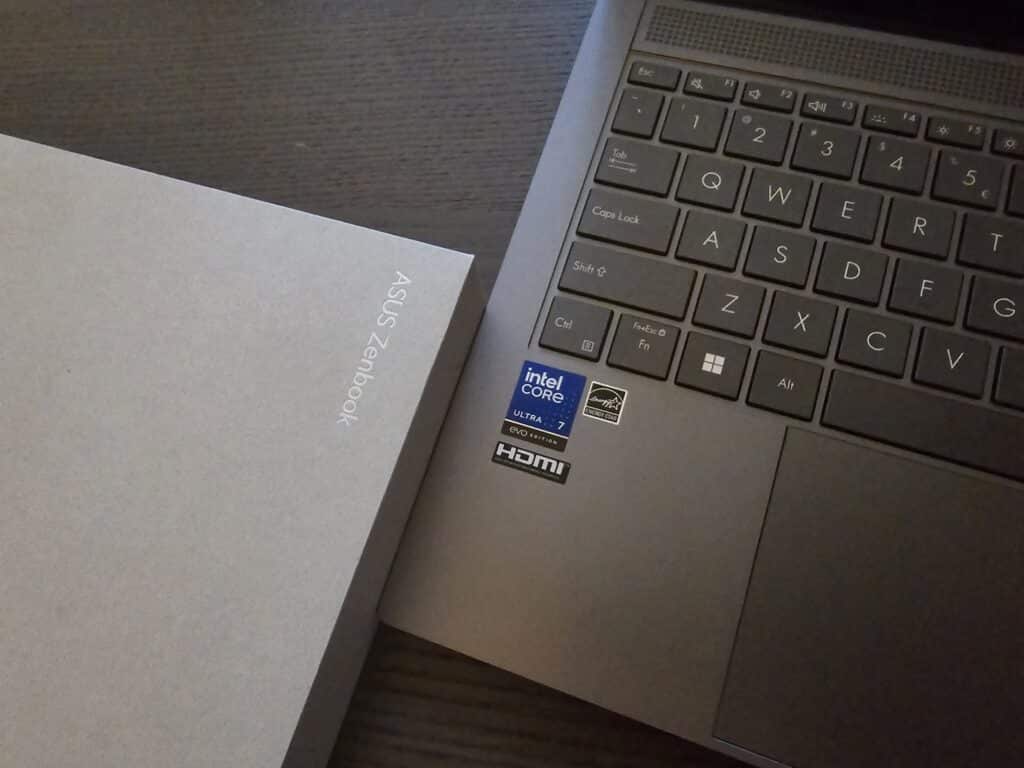 ASUS Zenbook S 14: Силата на елегантността и интелигентността
