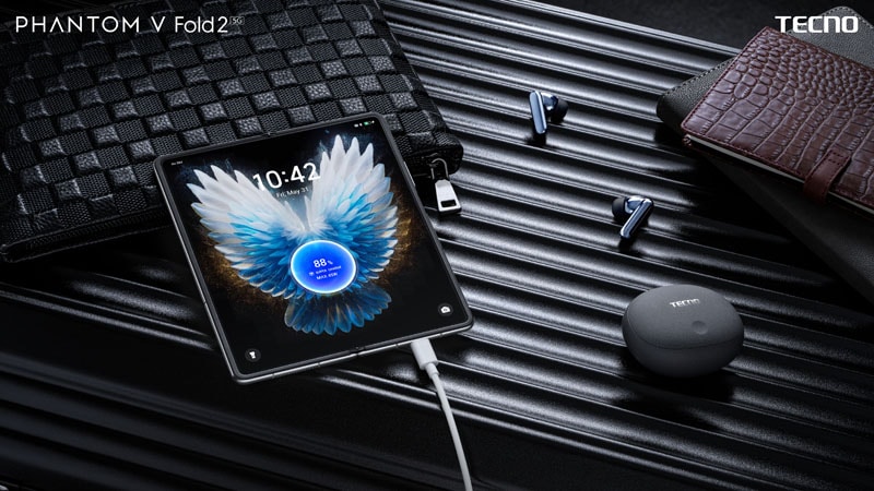 Tecno представи сгъваемите смартфони Phantom V Fold2 5G и Phantom V Flip2 5G