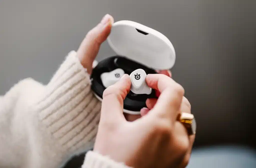 Мечтата на всеки геймър? SteelSeries представи TWS слушалки за компютри, смартфони и гейм конзоли