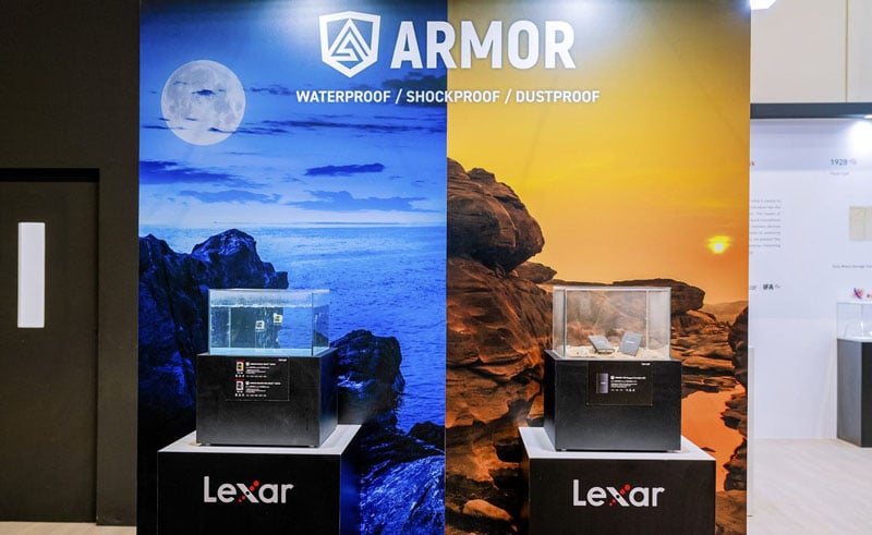 Компанията Lexar пусна на пазара първите в света стоманени SD карти памет