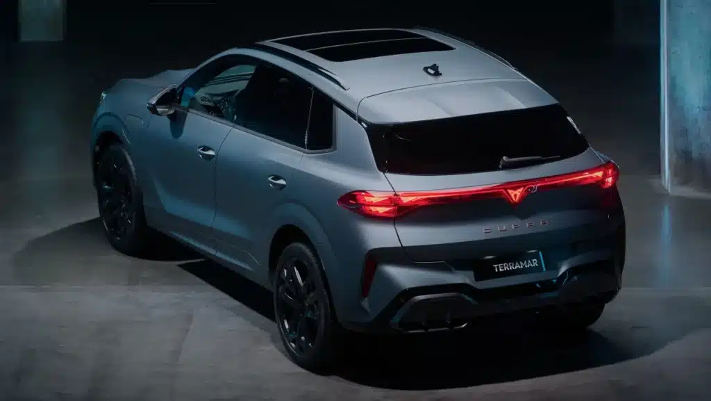 Братът на VW Tiguan и Audi Q3: Cupra представи хибридния кросоувър Terramar с впечатляващ дизайн