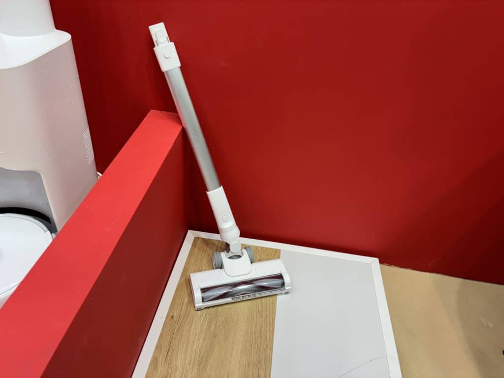 SwitchBot представя нови интелигентни решения на IFA 2024: Практична прахосмукачка-робот и иновативни домашни уреди