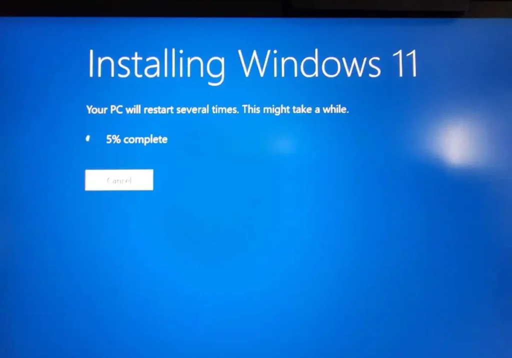 Внимание! Инсталирането на голямата актуализация Windows 11 2024 отнема много време!