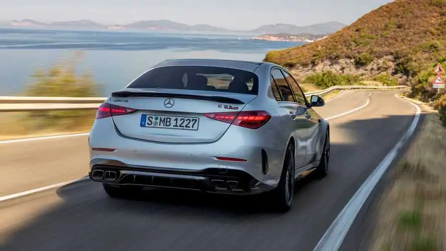 Трудно ни е да го кажем, но… Mercedes-AMG C63 трябваше да бъде електричка