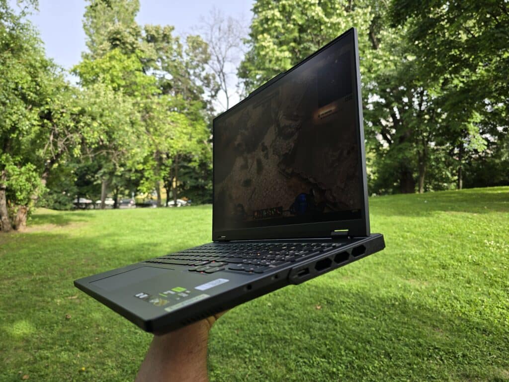 Lenovo Legion Pro 7 (Gen 9): Геймингът среща върхова мощ и първокласен дизайн