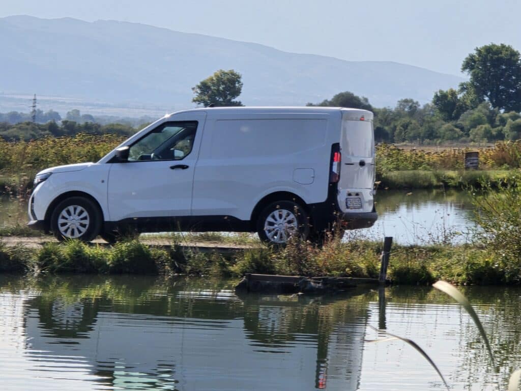 Новата гама на Ford Transit и Tourneo: Технологии, сигурност и устойчиво бъдеще