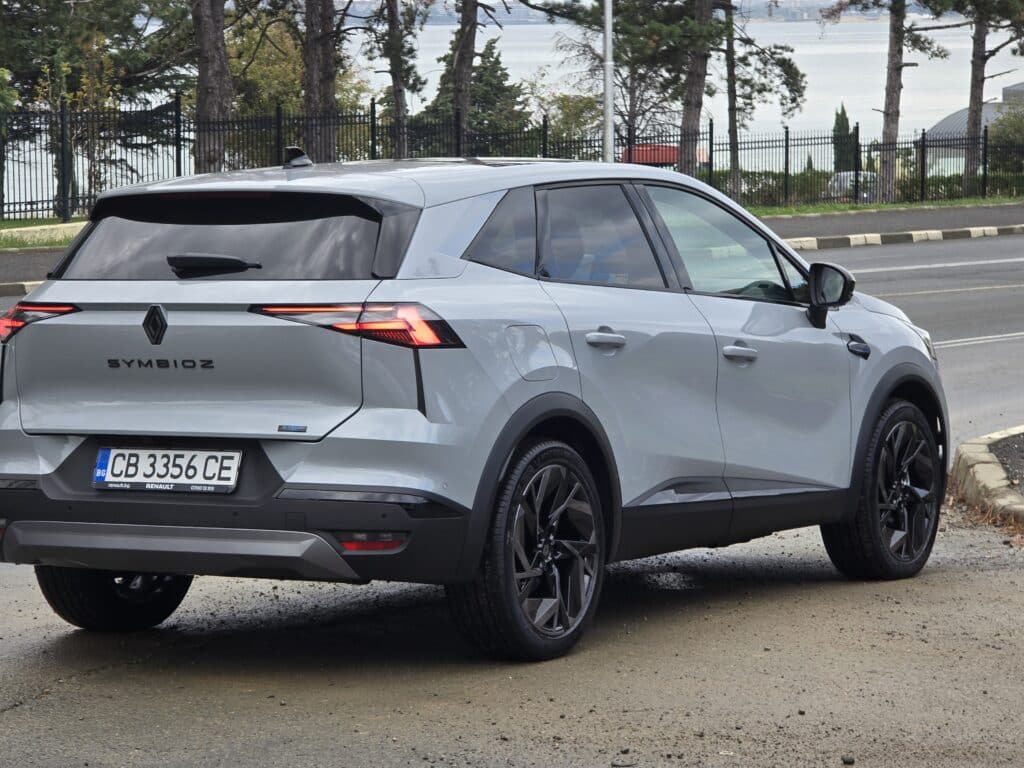 Renault Symbioz: Съвременен SUV, съчетаващ комфорт, иновации и хибридна ефективност