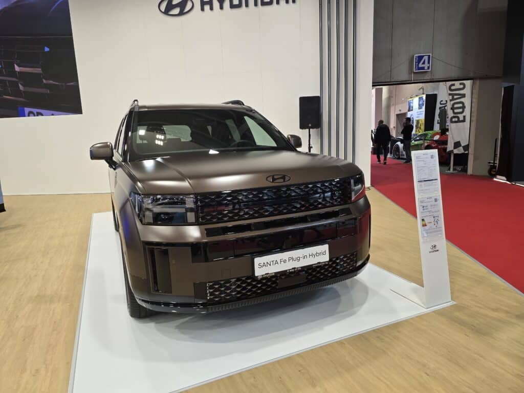 Hyundai разкрива обновената си SUV гама на Автосалон София 2024 и празнува 20 години на TUCSON