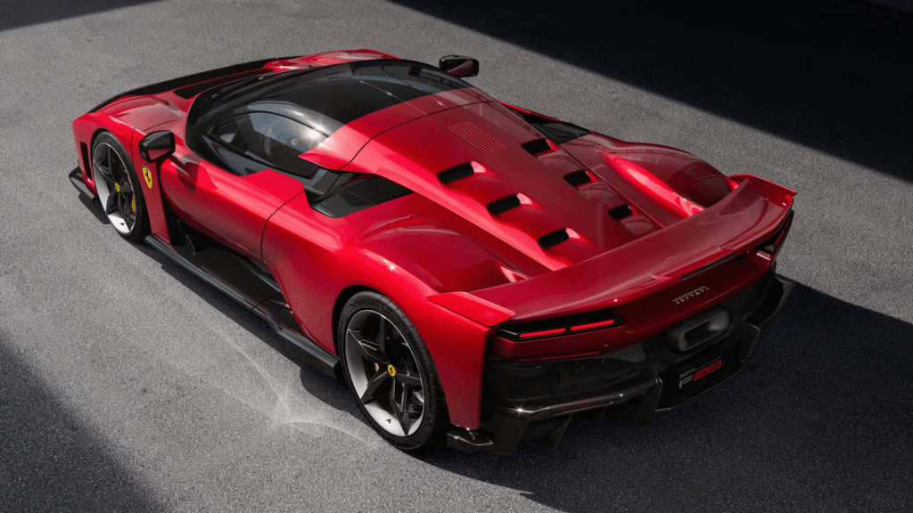 Ferrari представи F80: Най-нощния модел в историята си