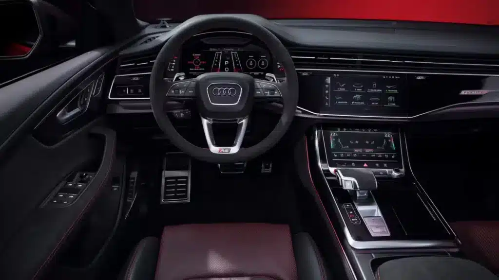 RS Q8: Lambo vibes за парите на някакво си Audi