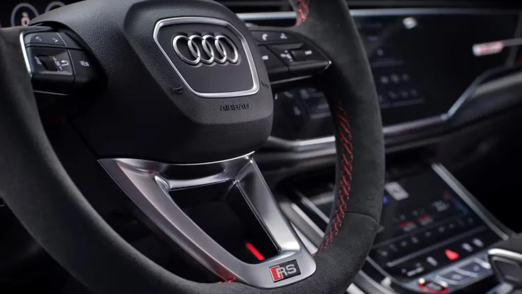 RS Q8: Lambo vibes за парите на някакво си Audi