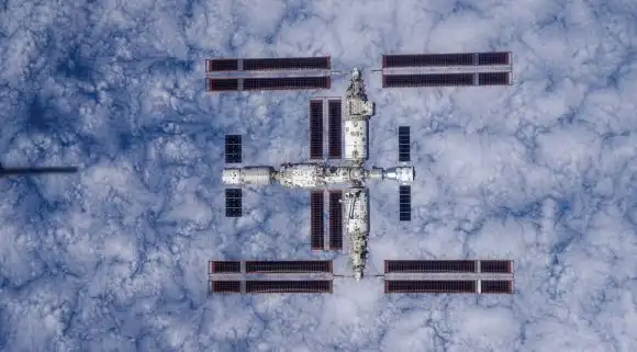 Китай възнамерява до 2050 г. да изпревари САЩ и да стане лидер в изследването на космоса