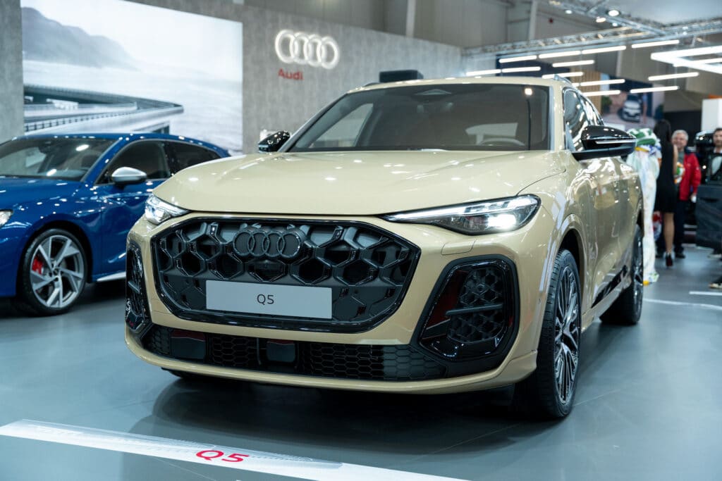 Премиера на Софийския автосалон: Audi Q5 – новото поколение на легендарния SUV
