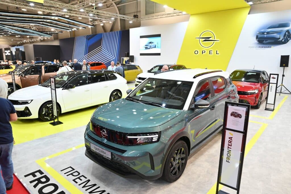 Автосалон София 2024: OPEL представя две електрифицирани премиери и нови възможности за електромобилност