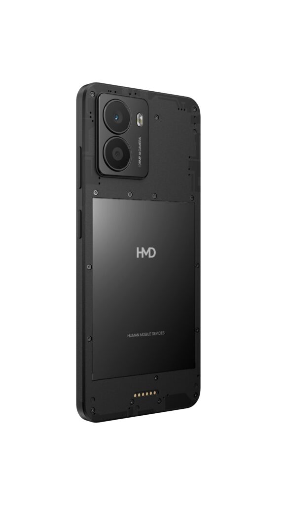 Модулният смартфон HMD Fusion вече е в България