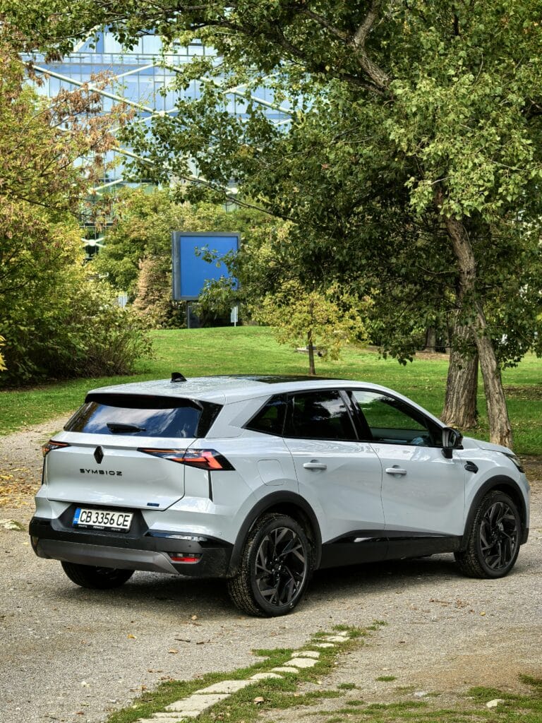 Renault Symbioz: Съвременен SUV, съчетаващ комфорт, иновации и хибридна ефективност
