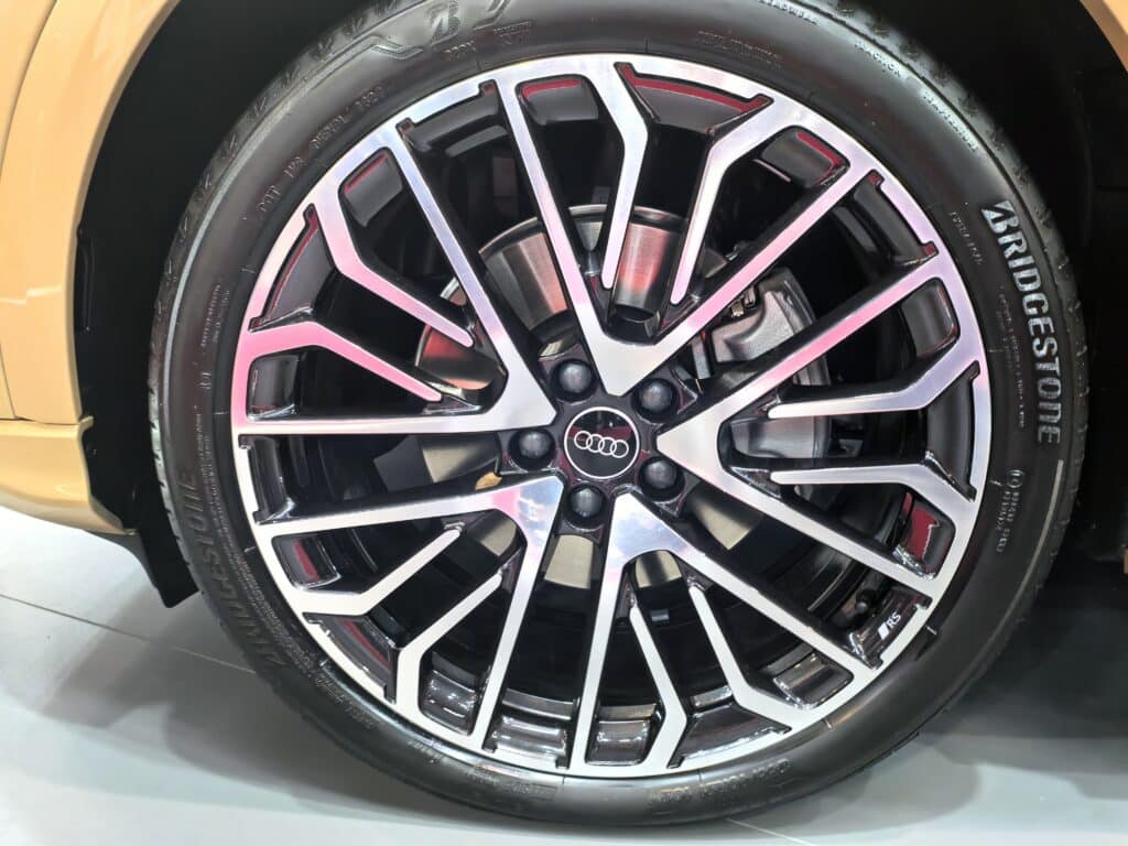 Премиера на Софийския автосалон: Audi Q5 – новото поколение на легендарния SUV