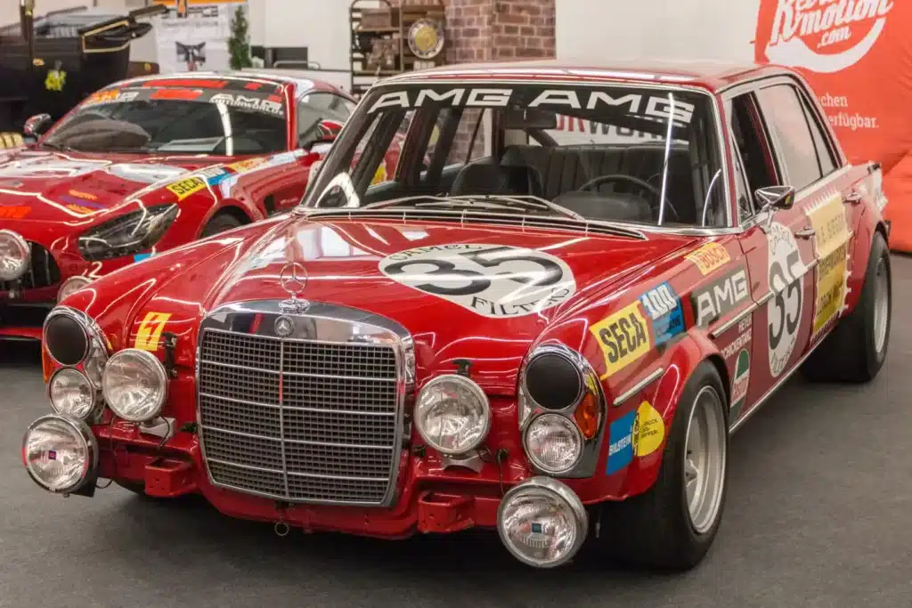 Какво всъщност е AMG? Завладяващата история на подразделението на Мерцедес за performance автомобили