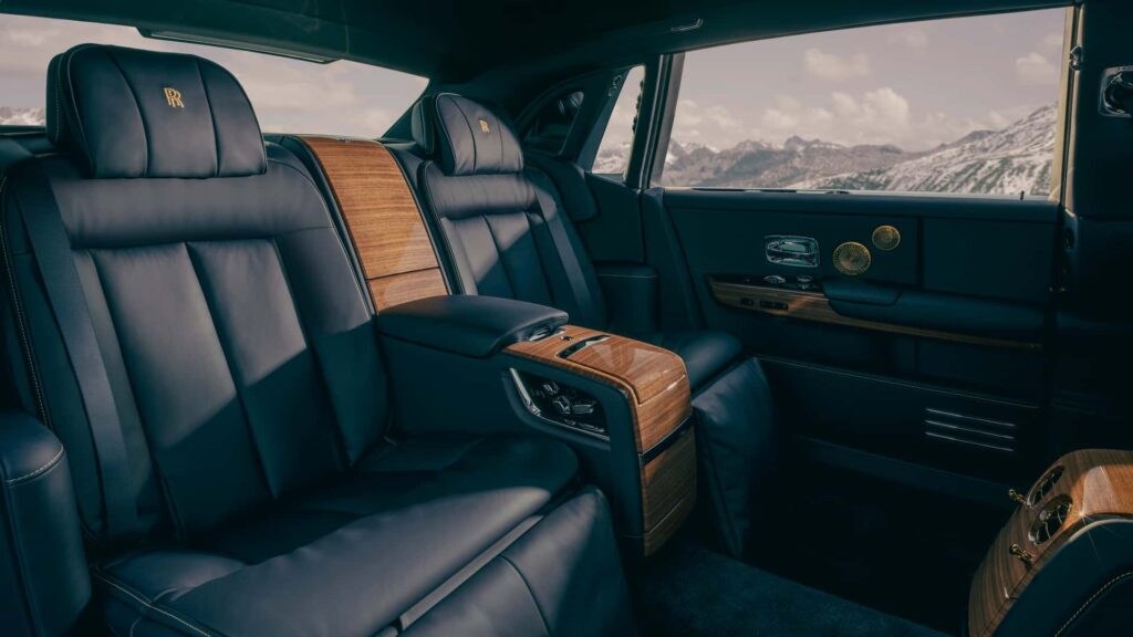 На Rolls-Royce Bespoke са били необходими три години, за да завърши този проект