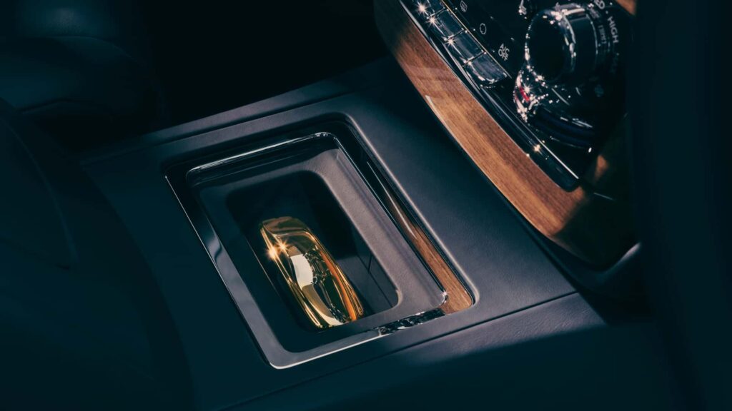 На Rolls-Royce Bespoke са били необходими три години, за да завърши този проект