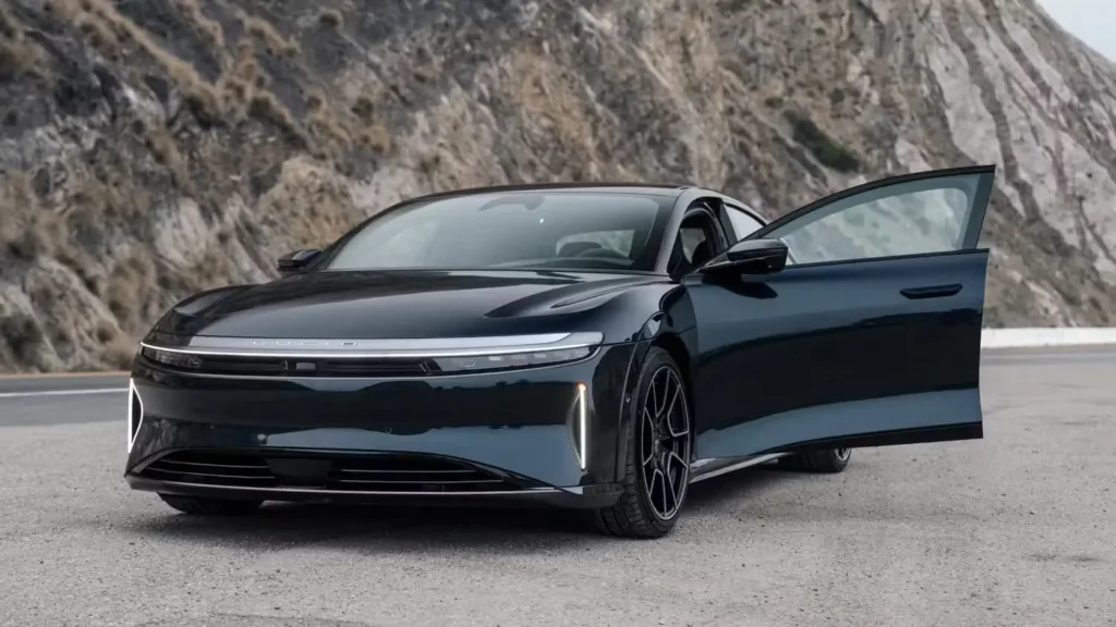 Как Mercedes-Benz S-класа загуби короната