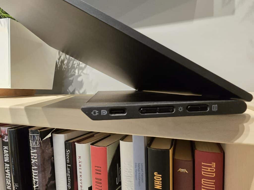 Lenovo Think Vision M14t Gen 2: Най-добрият помощник за мобилна продуктивност