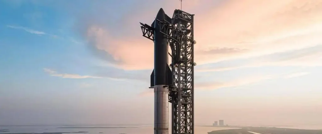 През март 2025 година SpaceX ще се опита да зареди един Starship с гориво от друг