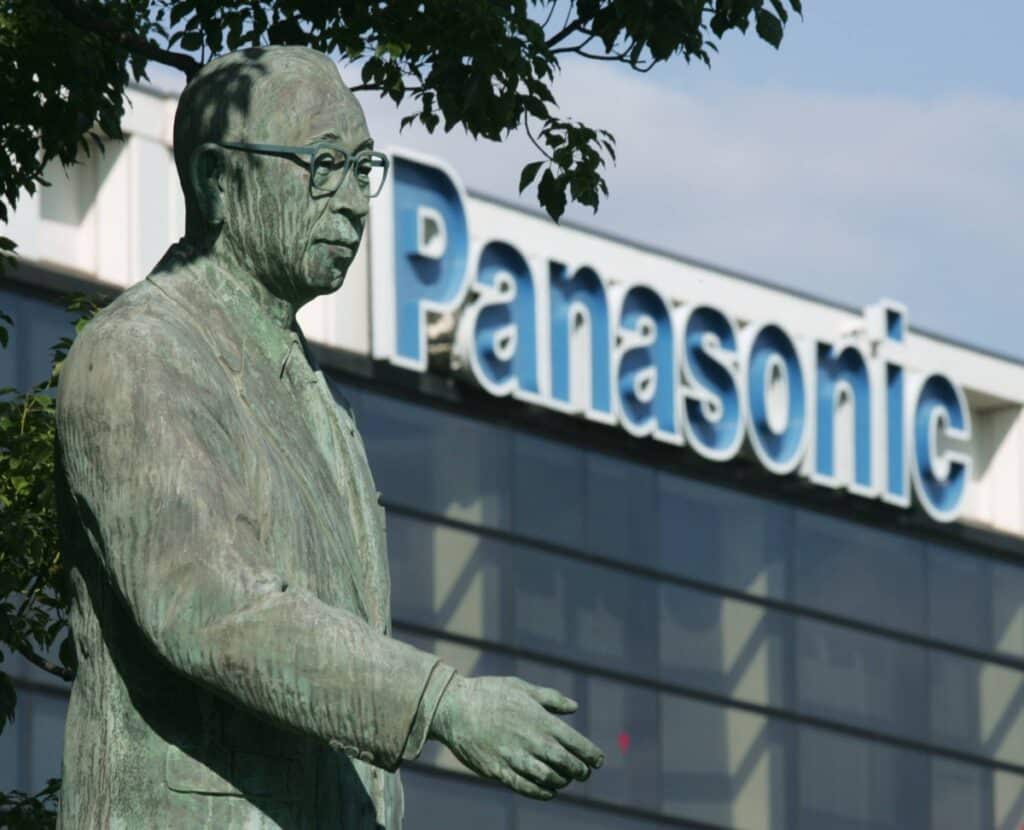 Panasonic съживи своя основател с помощта на изкуствен интелект