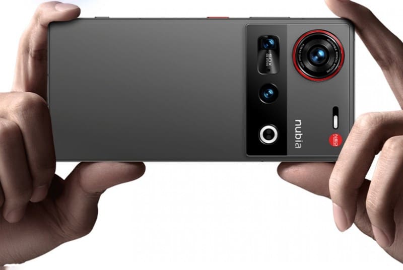 ZTE представи Nubia Z70 Ultra – флагмана с най-тънките рамки на екрана, мощна камера и чип Snapdragon 8 Elite за 5