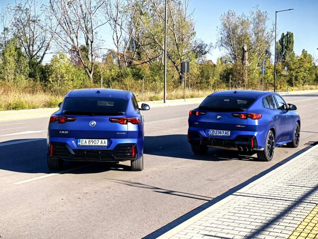 BMW X2 M35i и iX2: Битката между мощния бензин и тихата електрическа революция