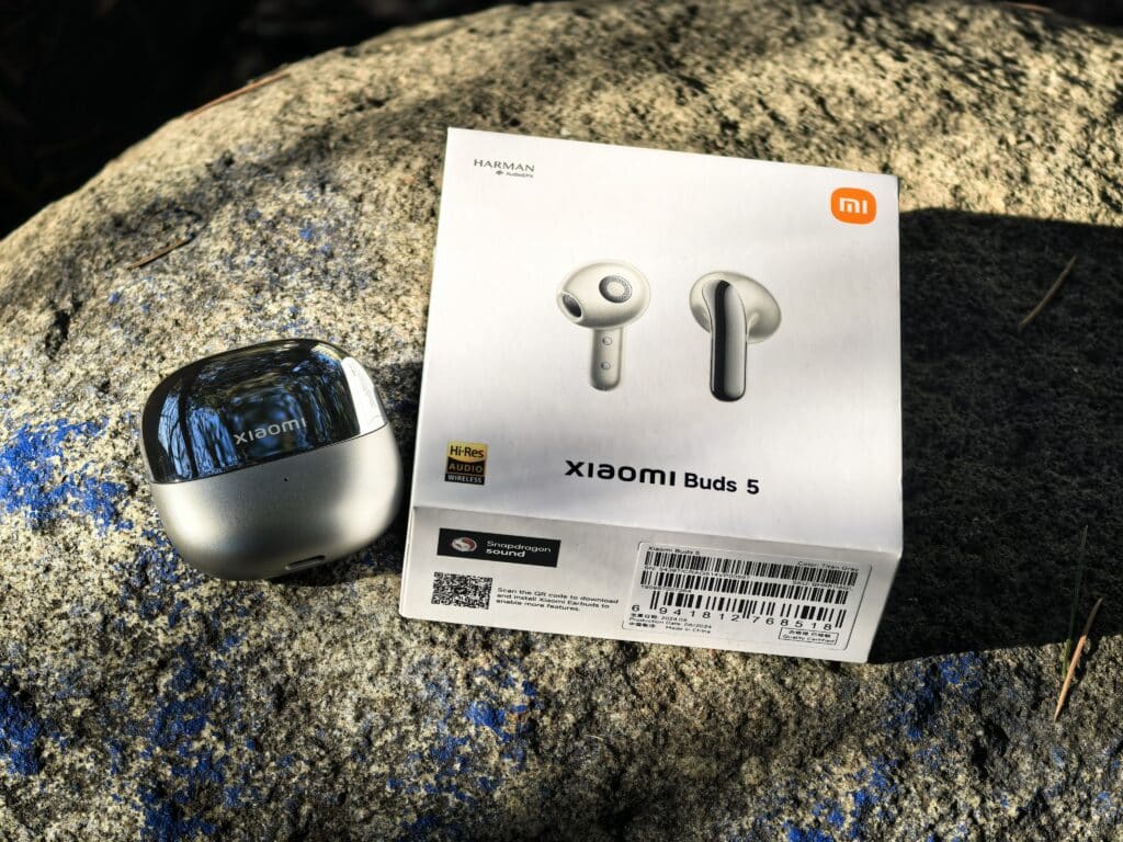 Xiaomi Buds 5 и Smart Band 9: Идеалната комбинация за активен начин на живот