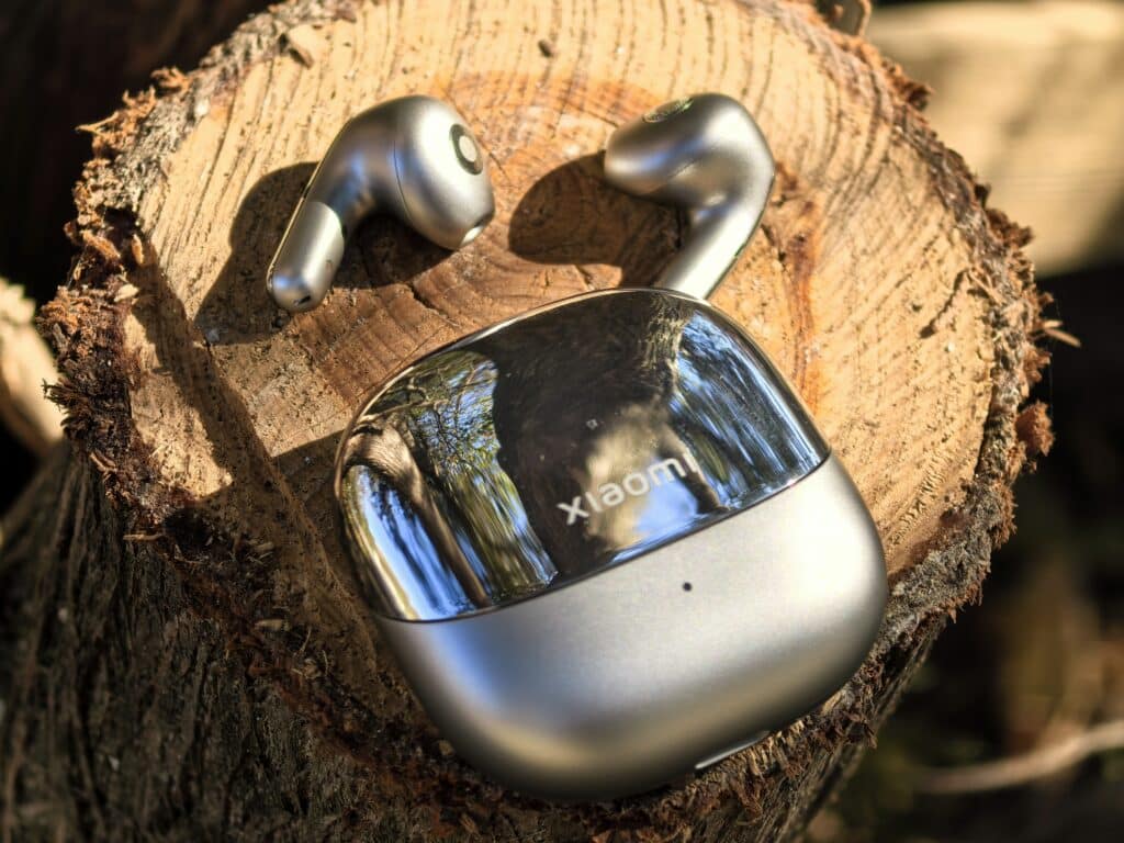 Xiaomi Buds 5 и Smart Band 9: Идеалната комбинация за активен начин на живот