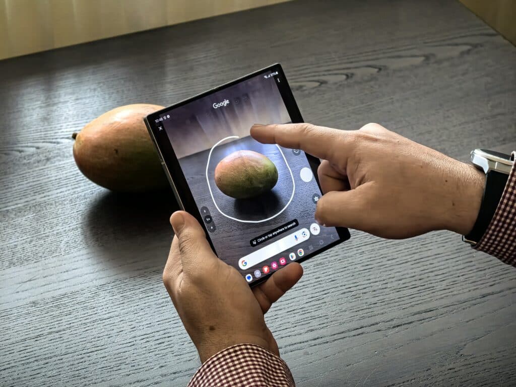 Galaxy Z Fold6: Смартфонът, който може да промени начина, по който използваме технологиите