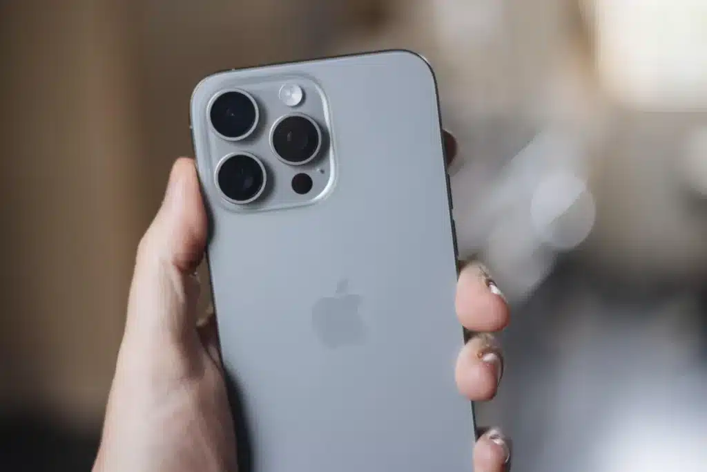 Защо Apple трябва да пусне сгъваем iPhone